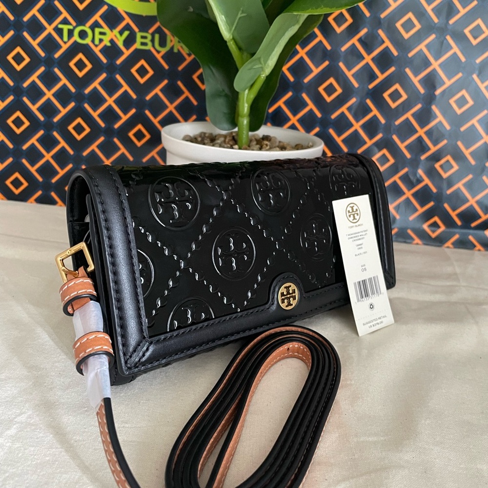 New✨ tory burch T monogram patent embossed wallet crossbody - Picture 1 of 16